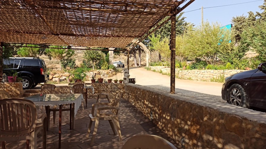 Al Kooz Cafe in Barouk