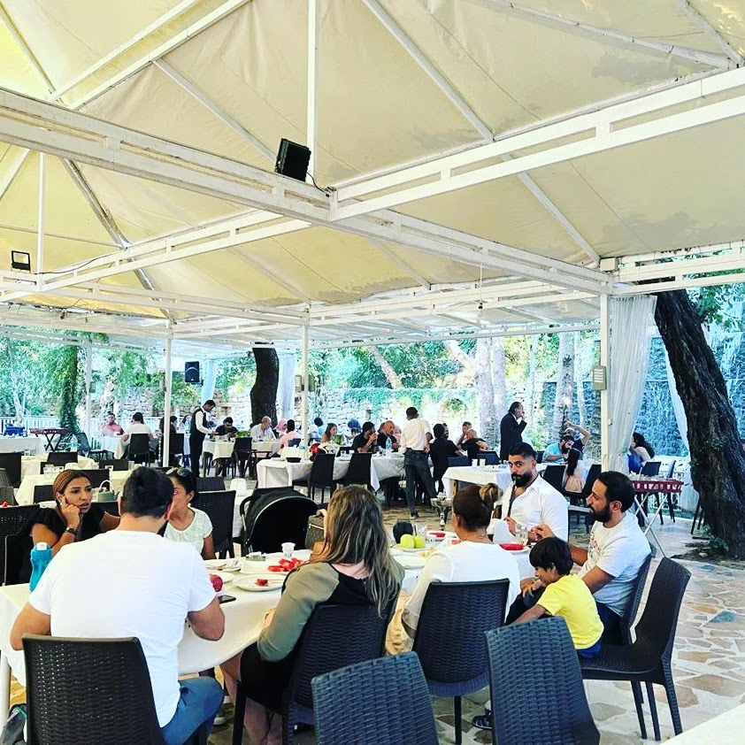 AlMidyaf restaurant in Barouk