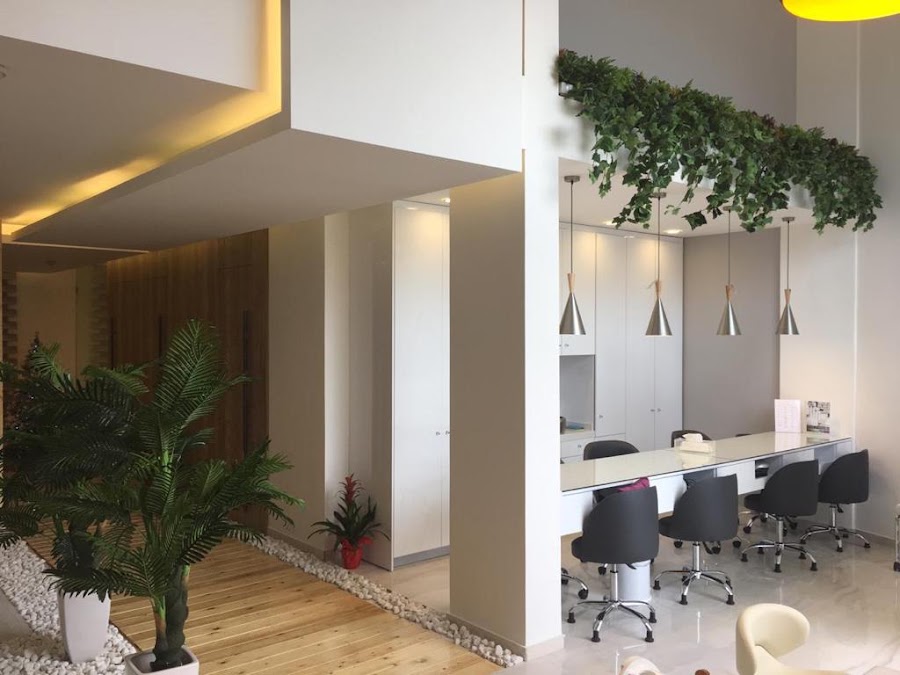 Cosma Beauty clinic in Baqaata