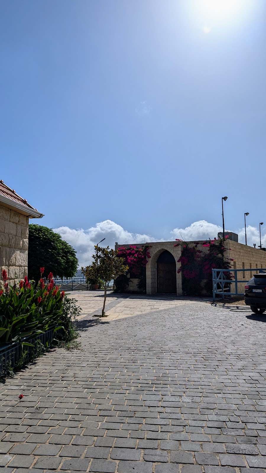 Dhour Guesthouse in Ainbal