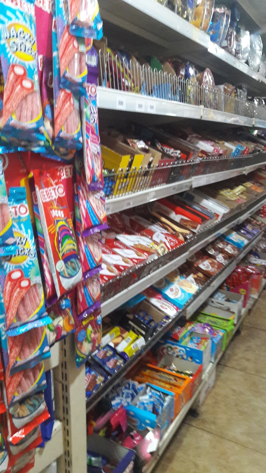 Family Market in Aanout