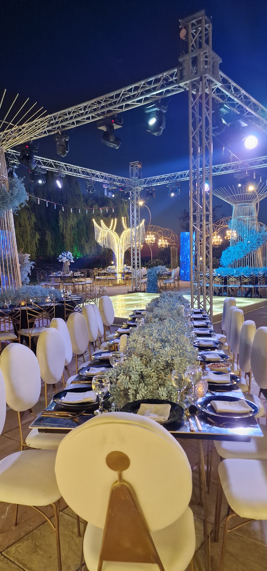 Moon Hill Restaurant in Deir El Qamar