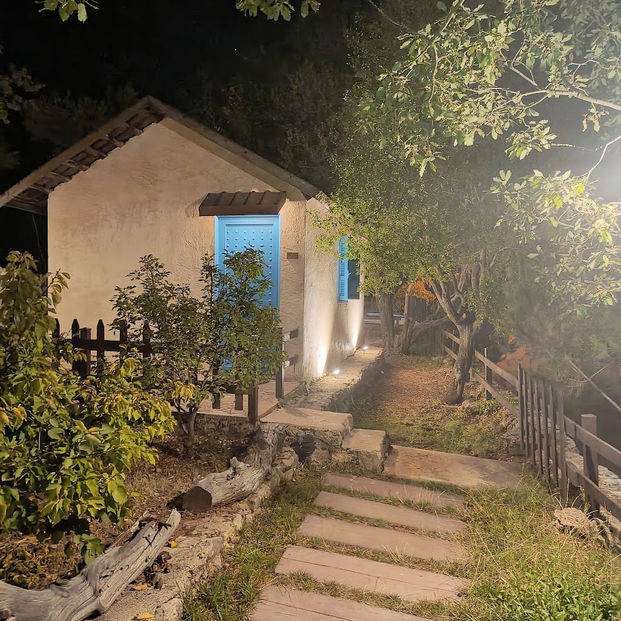 Rawa2 Village in Deir El Qamar