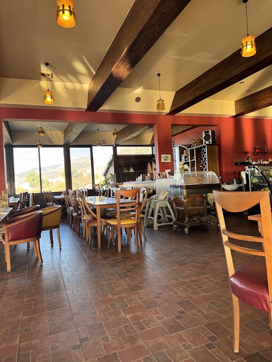 Tourist restaurant in Barouk